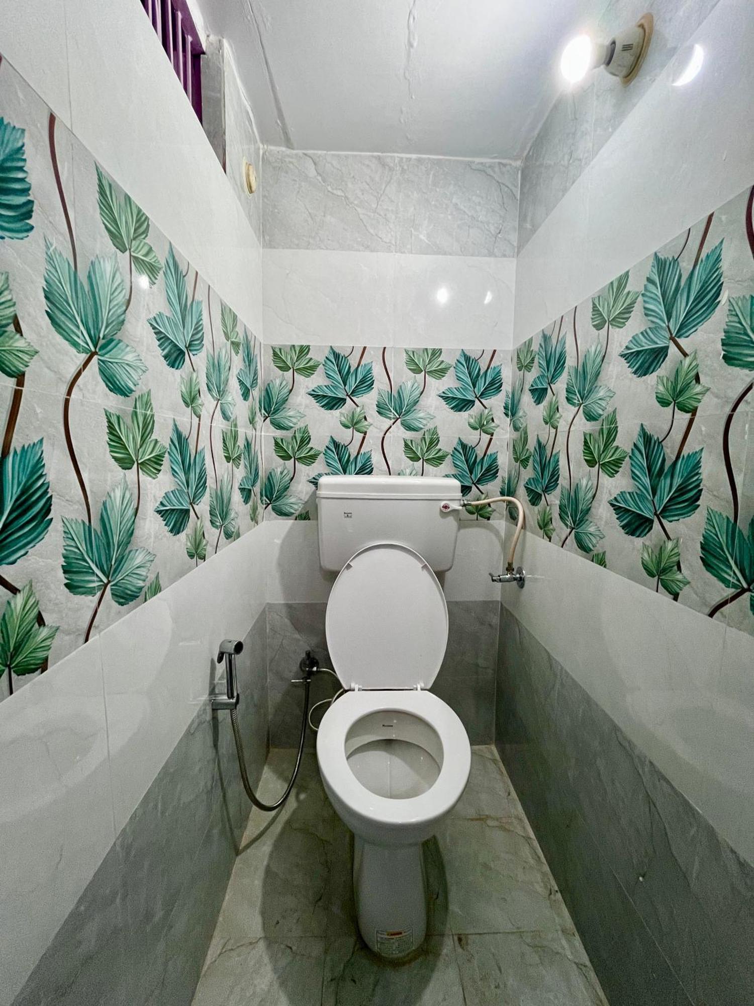Trilok Residency - Dashashwamedh พาราณสี ภายนอก รูปภาพ