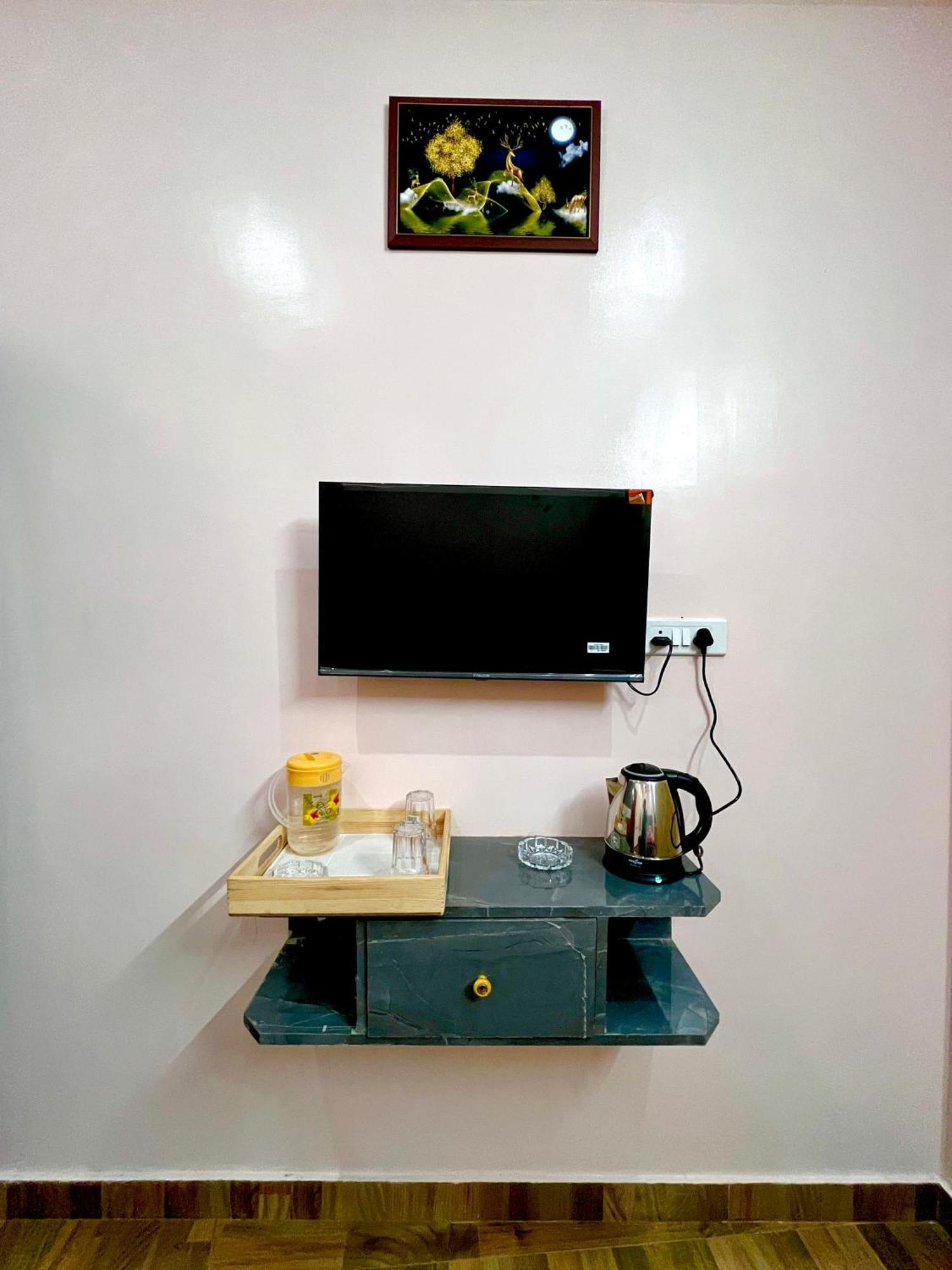 Trilok Residency - Dashashwamedh พาราณสี ภายนอก รูปภาพ
