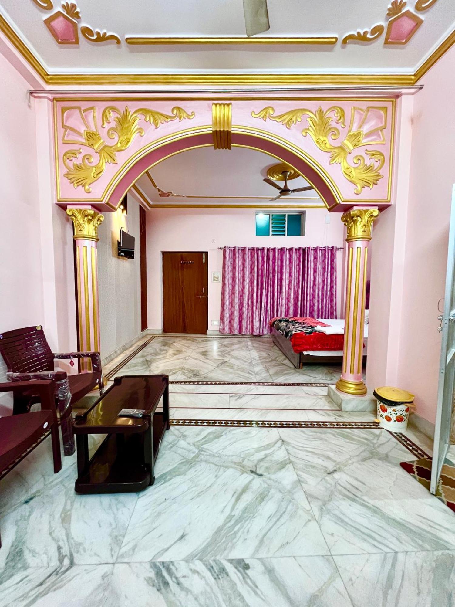 Trilok Residency - Dashashwamedh พาราณสี ภายนอก รูปภาพ