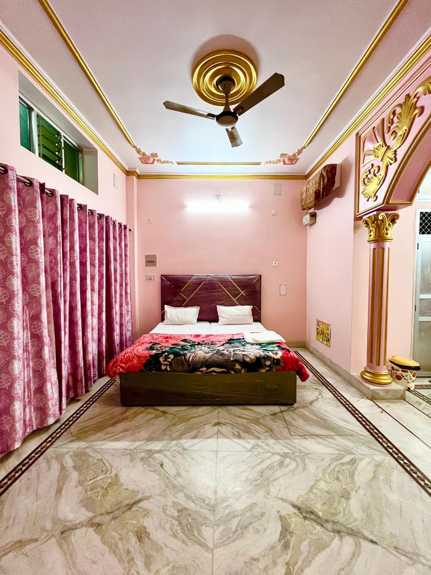 Trilok Residency - Dashashwamedh พาราณสี ภายนอก รูปภาพ