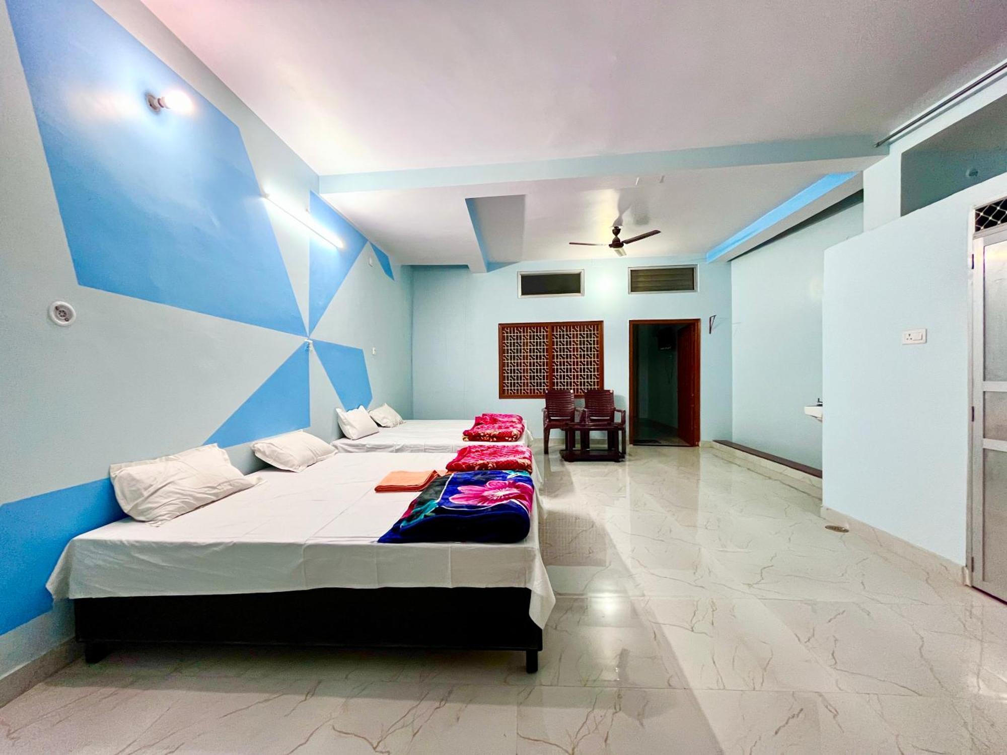 Trilok Residency - Dashashwamedh พาราณสี ภายนอก รูปภาพ