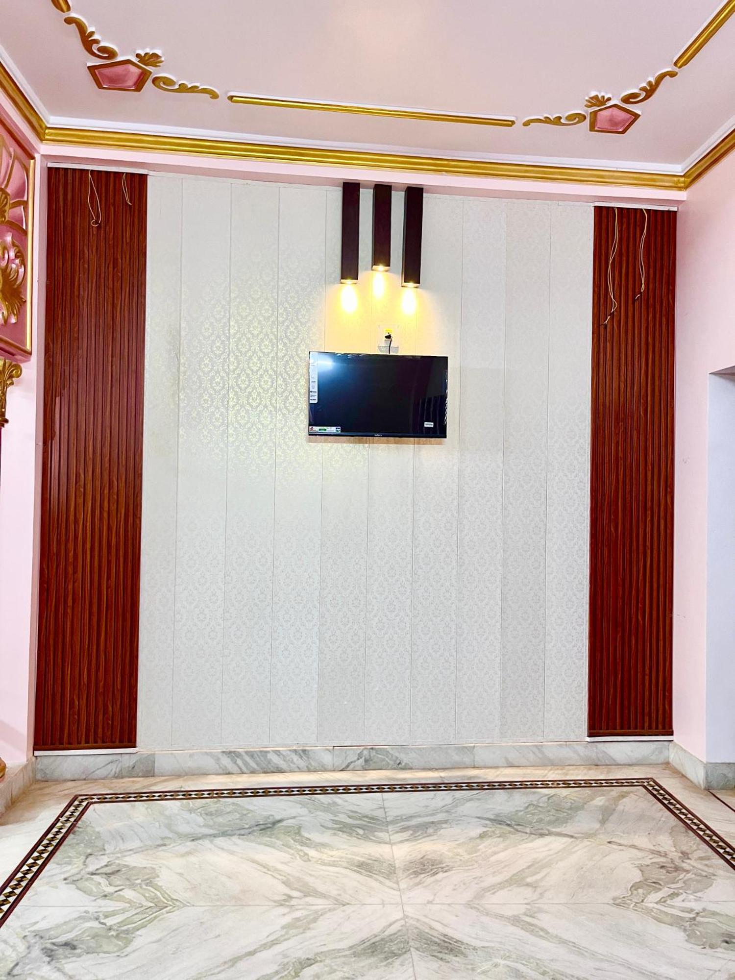 Trilok Residency - Dashashwamedh พาราณสี ภายนอก รูปภาพ